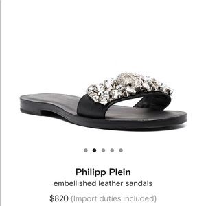 Im selling this sandals I bought them but they are small